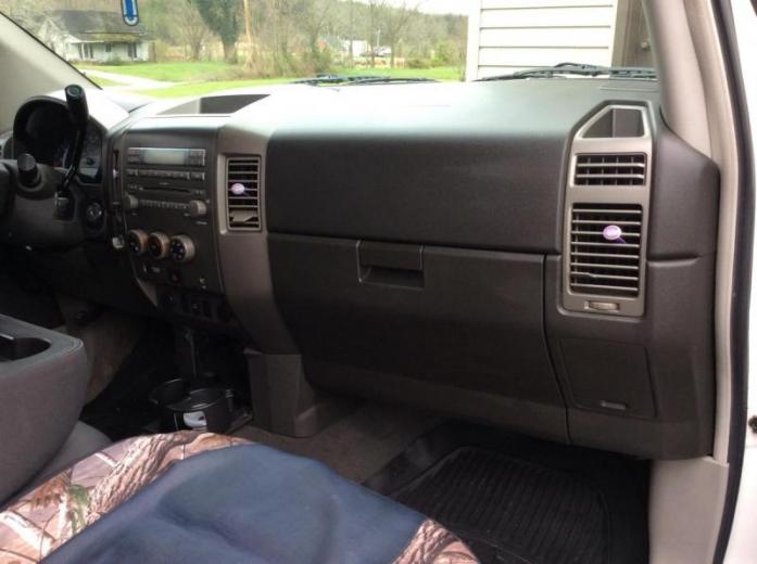 2004 Nissan Titan in London, Kentucky