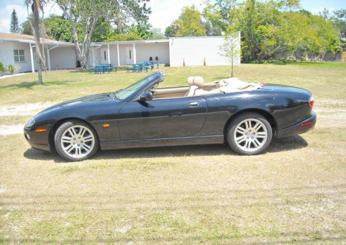 Elderly owned 05 Jag XK8 convertable in Clearwater, Florida