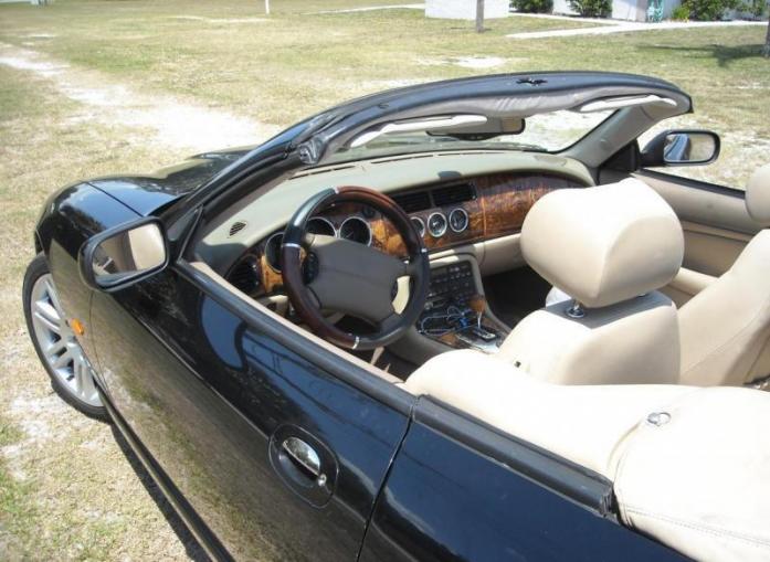 Elderly owned 05 Jag XK8 convertable in Clearwater, Florida